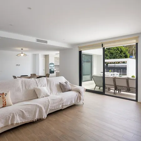 Apartamento Casa Con Piscina Y Gran Terraza En El Pinillo *