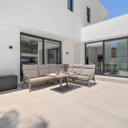 Casa Con Piscina Y Gran Terraza En El Pinillo Torremolinos