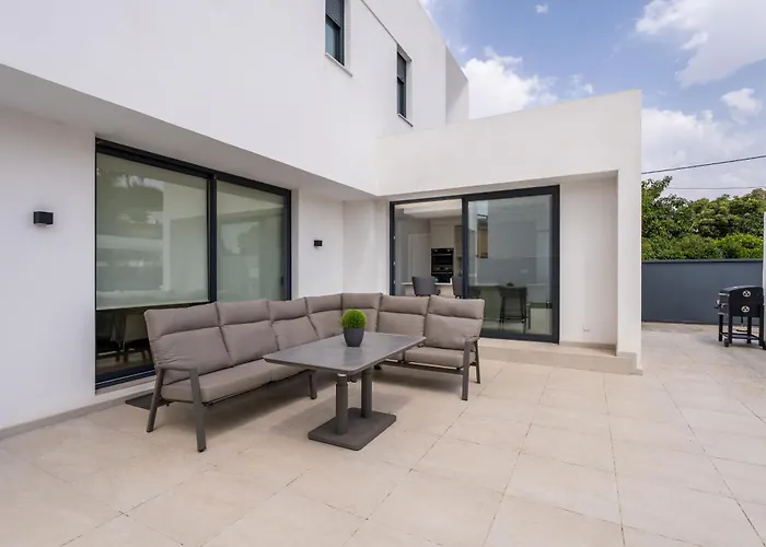Casa Con Piscina Y Gran Terraza En El Pinillo Torremolinos