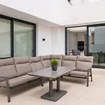 Апартаменты Casa Con Piscina Y Gran Terraza En El Pinillo *