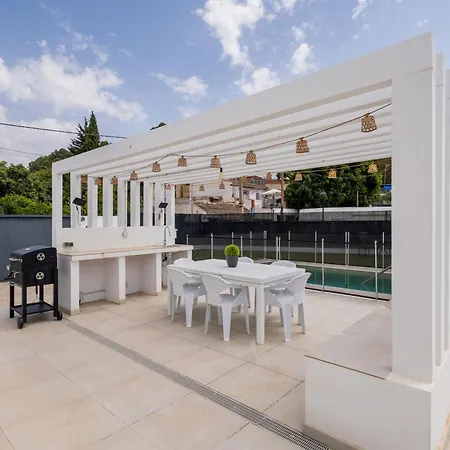 Апартаменты Casa Con Piscina Y Gran Terraza En El Pinillo Торремолинос