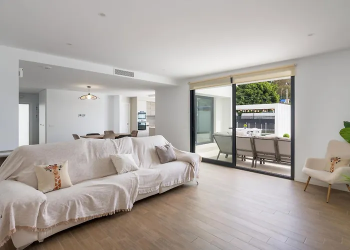 Casa Con Piscina Y Gran Terraza En El Pinillo 토레몰리노스